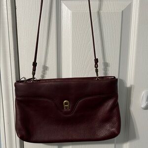 Elegant Burgundy Leather Shoulder Bag Aigner